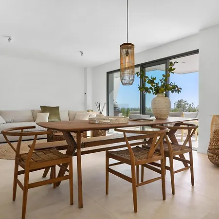 Vivi Homes - Eve Wellness, Pool, Terrace & Sea View Holiday home El Faro